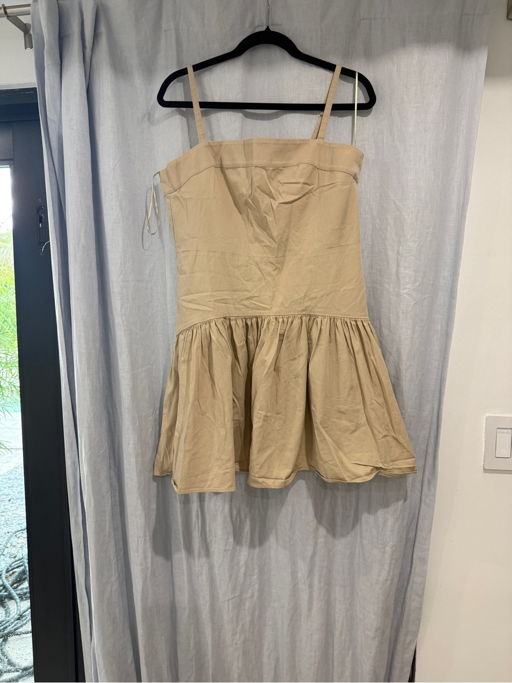 Abercrombie & Fitch. Large Beige Spaghetti Strap Drop-Waist Dress.